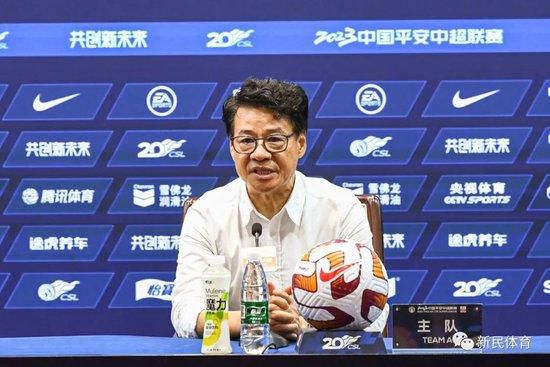 久久偷窥公厕女wc撒尿